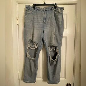 American Eagle Outfitters Light Blue Distressed Boyfriend Jeans
